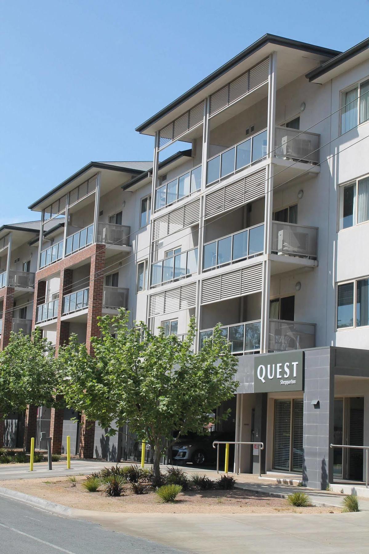 Quest Shepparton Aparthotel Exterior photo